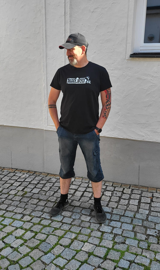 DoggyStyle black Shirt