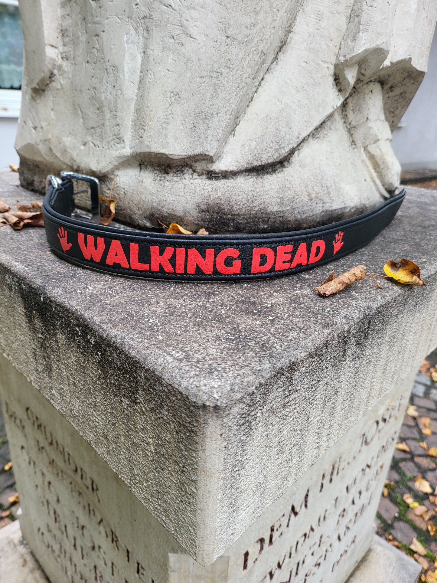 Halsband - Leder " Walking Dead "