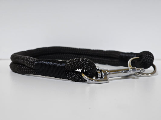 Tau Premium Halsband | 8mm | Bolzenhacken schwarz / silber