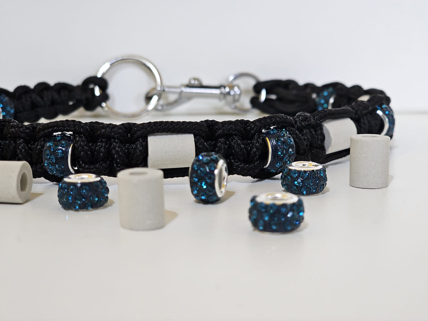ANTI-ZECKENHALSBAND – Natürlicher Schutz ohne Chemie! schwarz / blau
