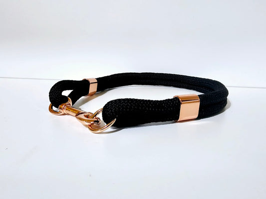 Tau Premium Halsband | 8mm | Bolzenhacken & Seilschlaufe | schwarz / rose gold